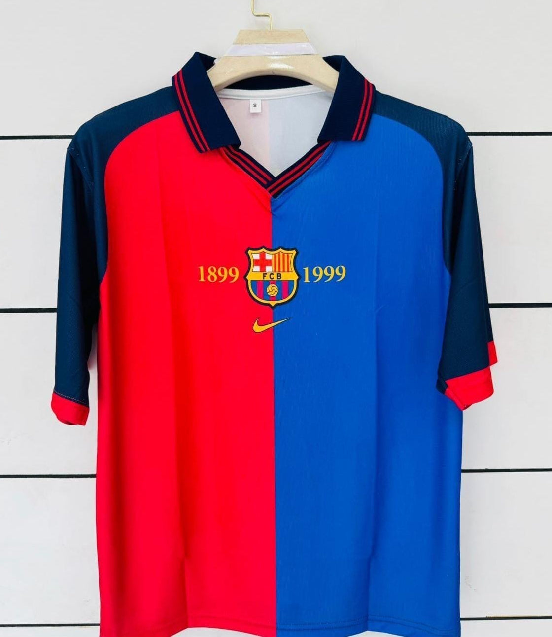 Barcelona 1999/2000 Home kit-RIVALDO- Collar Five sleeve