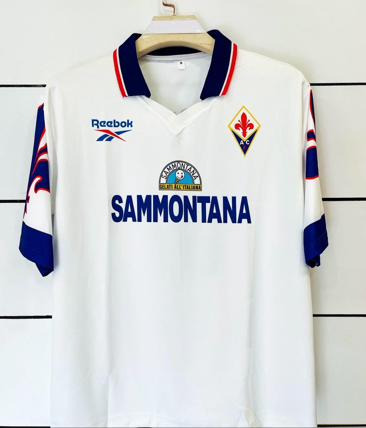Fiorentina 1995/96 Away-Batistuta- Collar five sleeve