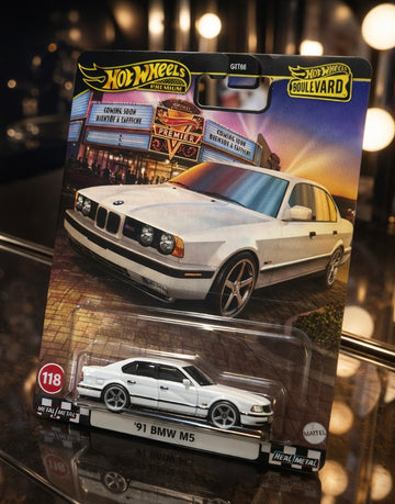 Hotwheels-BMW M5 -91- IMPORTED