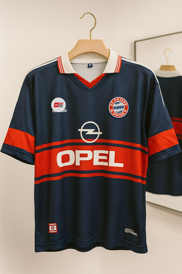 Bayern Munich 1997/98 Home-Matthaus-Signature-Collar Five Sleeve-AM Retro Store