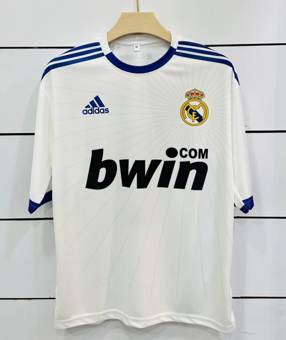 Real Madrid 2010/11 Home -Benzema