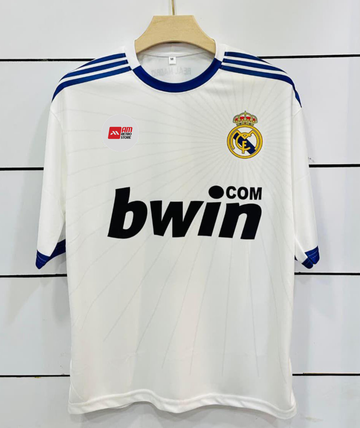 Real Madrid 2010/11 Home -Benzema